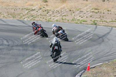 media/Apr-20-2025-AHRMA (Sun) [[393a79c373]]/Race/Group 11 early race/Turn 4b/